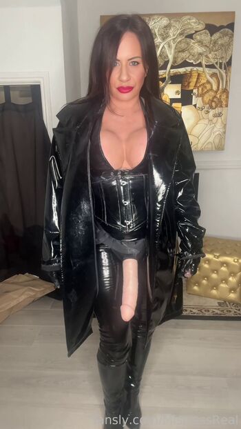 Mistress R'eal
