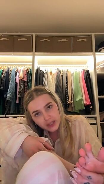 Leaked Mllexchloe private photo viral onlyfans