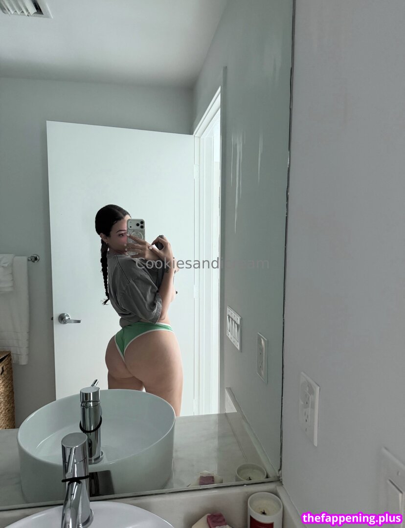 mmilkmarieee / therealcookieee_ Çıplak OnlyFans Fotoğrafı #8