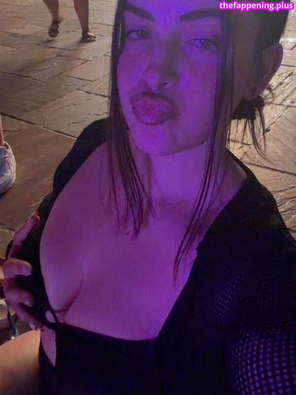 Mmmariiis 누드 OnlyFans 사진 #14