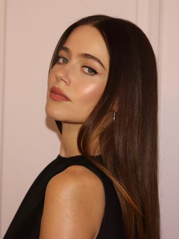 Molly Gordon