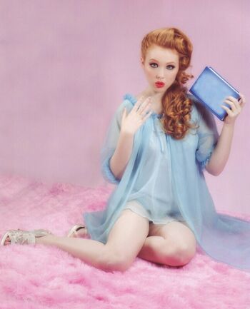 Molly Quinn