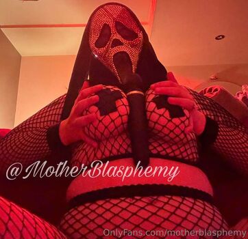 Leaked Mommy mary private photo viral onlyfans