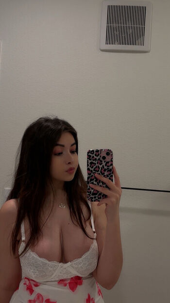 Leaked Mommymilkersrose page private photo viral onlyfans