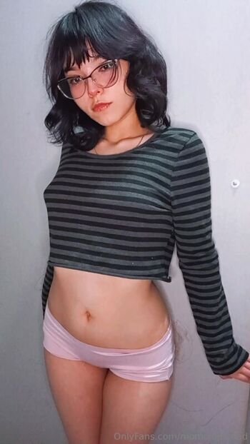 Leaked Momoiro cosplay page private photo viral onlyfans