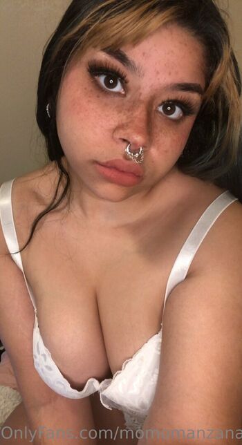 Leaked Momomanzanafree private photo viral onlyfans