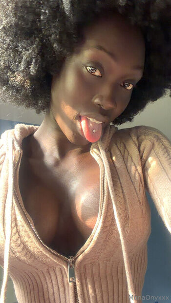 Leaked Mona onyxxx page private photo viral onlyfans