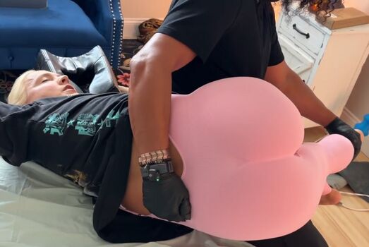 Leaked Mondragon chiropractic private photo viral onlyfans