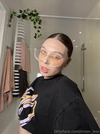 Leaked Moon less page private photo viral onlyfans