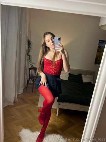 Leaked Moon less page private photo viral onlyfans