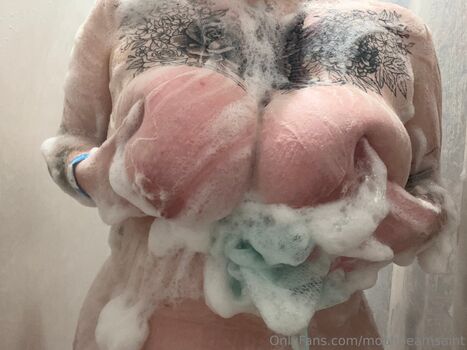 Leaked Moonbeamsaint page private photo viral onlyfans