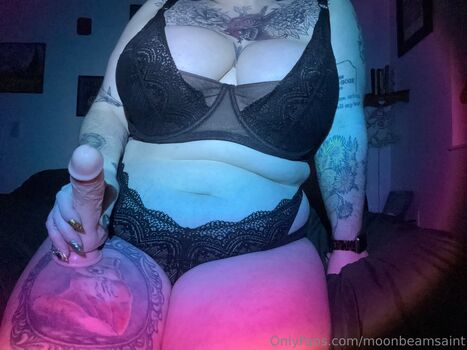Leaked Moonbeamsaint page private photo viral onlyfans
