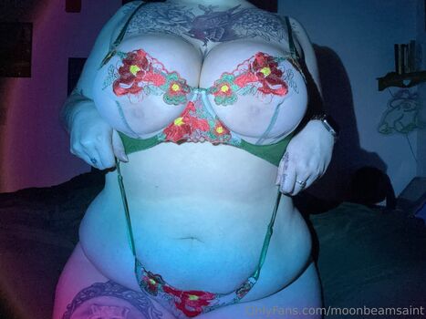 Leaked Moonbeamsaint private photo viral onlyfans