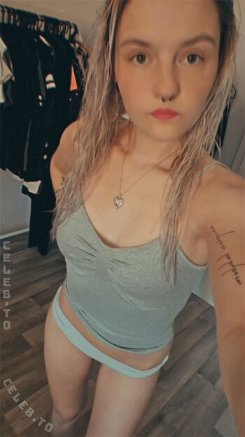 Leaked Mopsiie private photo viral onlyfans