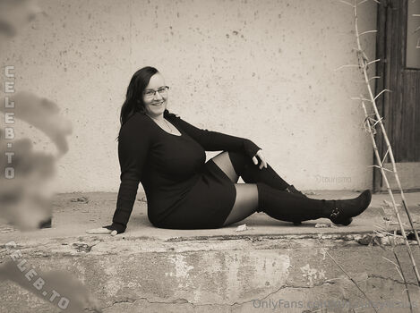 ms.curvylicous