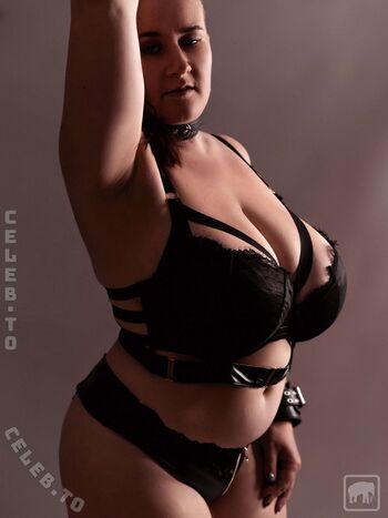 Leaked Ms curvylicous page private photo viral onlyfans