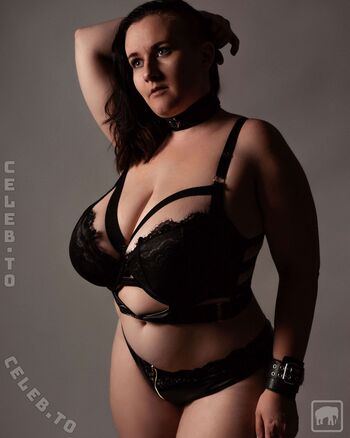 Leaked Ms curvylicous page private photo viral onlyfans