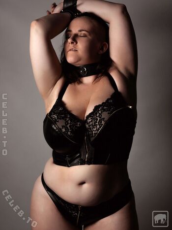 Leaked Ms curvylicous page private photo viral onlyfans