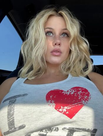 Leaked Mszrsmerci private photo viral onlyfans
