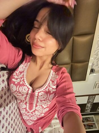 Leaked Muskan karia private photo viral onlyfans