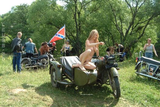 Nackt In Russland
