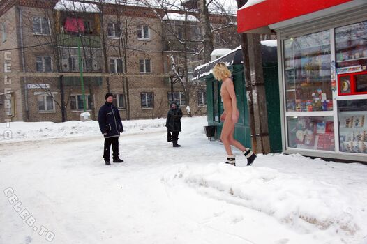 Nackt In Russland