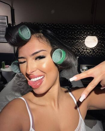Leaked Nadiasultanx page private photo viral onlyfans