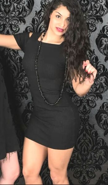 Leaked Naela savidan private photo viral onlyfans