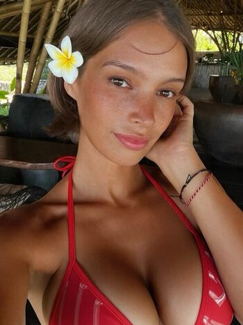 Leaked Naila van kommer private photo viral onlyfans