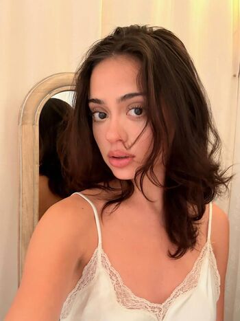 Leaked Nailea devora private photo viral onlyfans