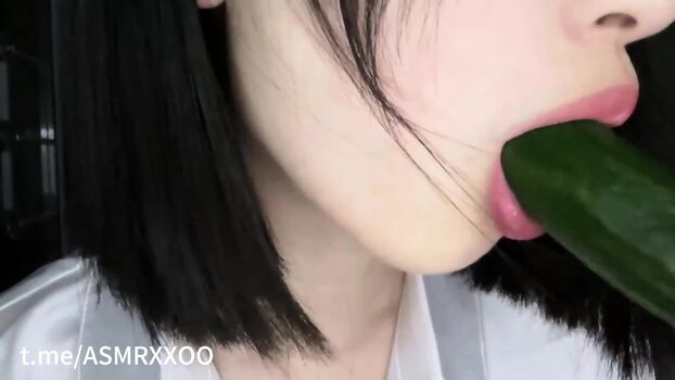 Nana ASMR
