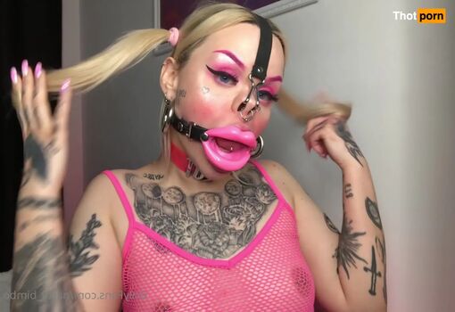 Nasty_bimbo
