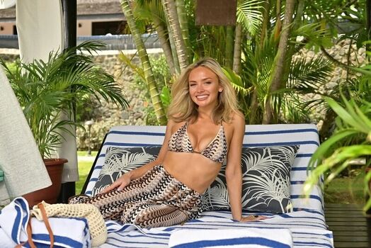 Natalie Alyn Lind