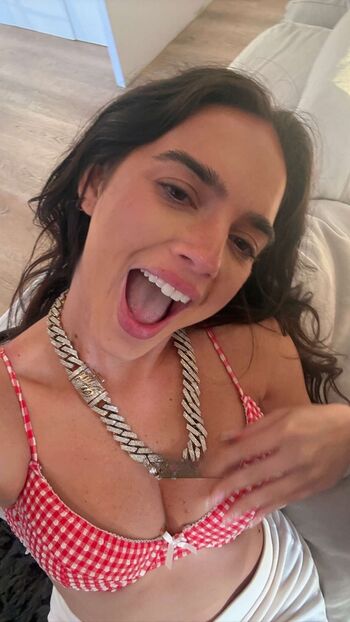Leaked Natalie mariduena page private photo viral onlyfans