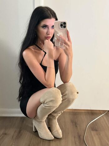 Leaked Nataliebarness page private photo viral onlyfans