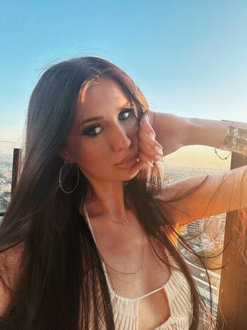 Leaked Nataliebarness private photo viral onlyfans
