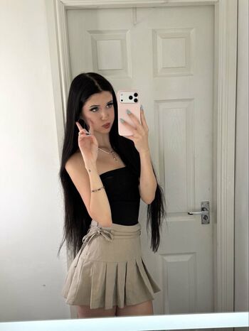 Leaked Nataliebarness private photo viral onlyfans