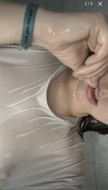Leaked Naughtygrlclara private photo viral onlyfans