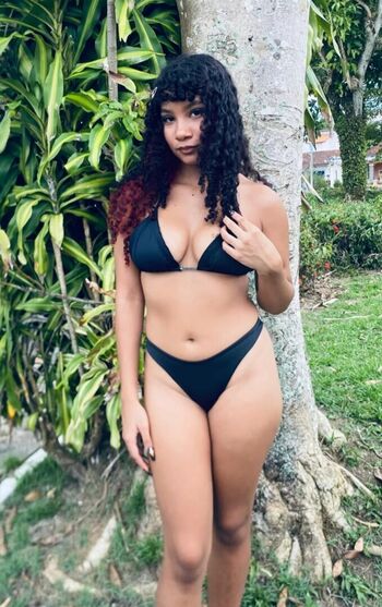 Nayane leal