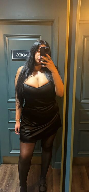 Leaked Who is this / private photo viral onlyfans
