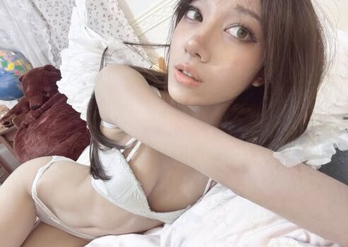 Leaked Nekostrawberry private photo viral onlyfans