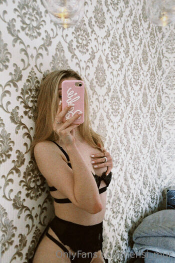 Leaked Nensi mur private photo viral onlyfans