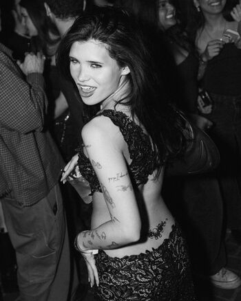 Nessa Barrett