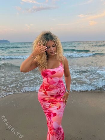 Leaked Nevine ths page private photo viral onlyfans