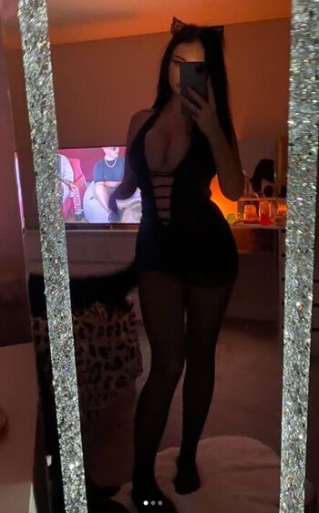Nextdoorlilly