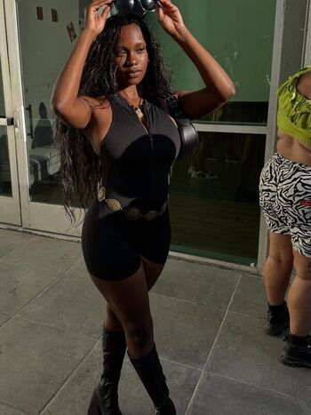 Leaked Nia sondaya private photo viral onlyfans