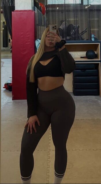 Nice Gym Girl