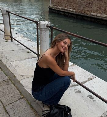 Leaked Nicola cavanis page private photo viral onlyfans