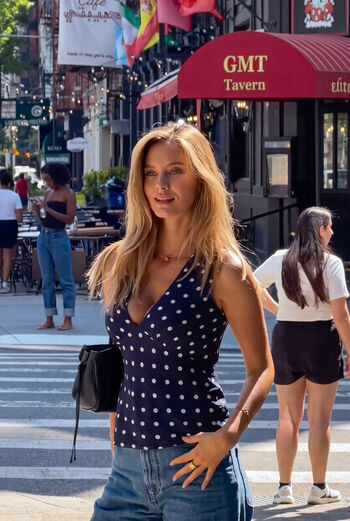 Leaked Nicola cavanis page private photo viral onlyfans