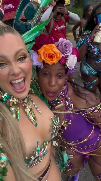 Leaked Nicole arbour page private photo viral onlyfans